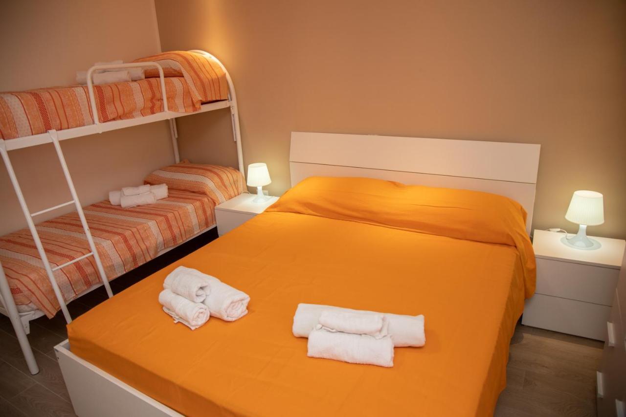 B&B Miramare Suite 塔兰托 外观 照片
